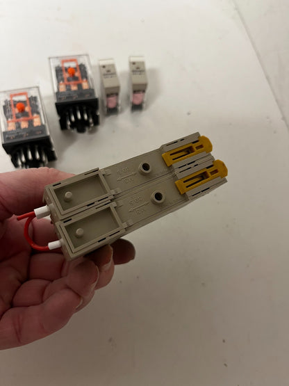 Omron Industrial Relay Bundle 24V AC/DC MK3P-I + Sockets Lot of 6 Used Tested