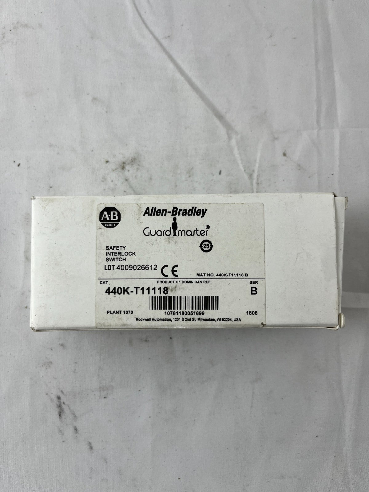 Allen-Bradley 440K-T11118 GuardMaster Safety Interlock Switch 2NC/1NO Tongue NEW