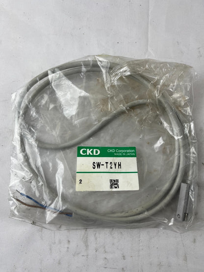 Baumer My-Com E75P80 Precision Switch PNP 10-30VDC New Spare Unit