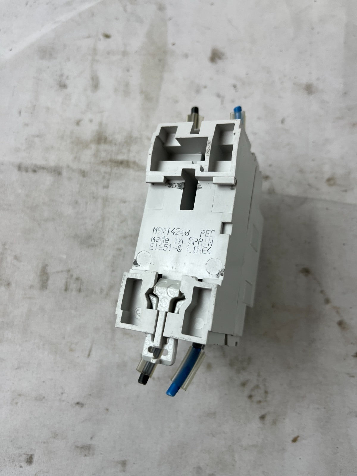 Schneider Electric 40A RCD 2P 230V 300mA IEC61008-1 Used Spare Unit