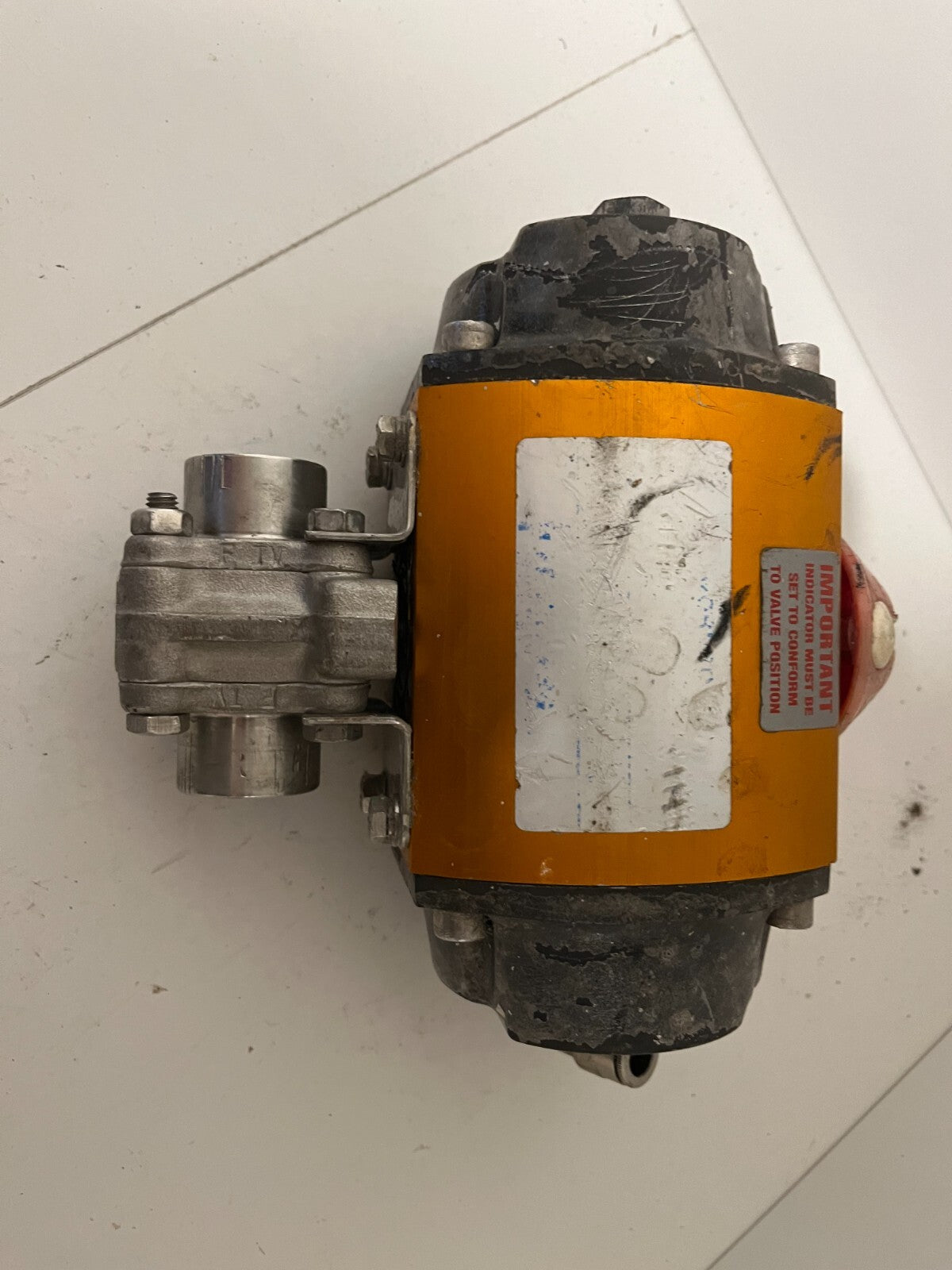 Norbro 40R Pneumatic Actuator 10-RDA40-1SD1E0-C w/ Valve - Used, Working