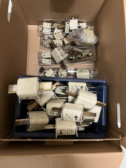 Siemens NH Fuse Lot Mixed Amperage 63A–200A Industrial Used/New Bulk Spare Units