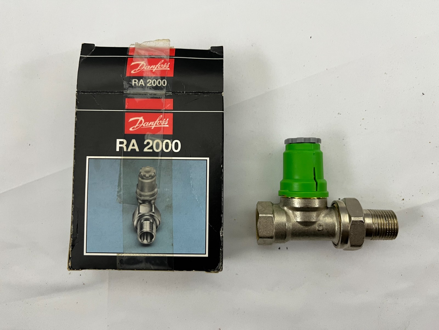 Danfoss RA 2000 RA-FN 10 3/8” Radiator Valve 013G0002 New Open Box, Original
