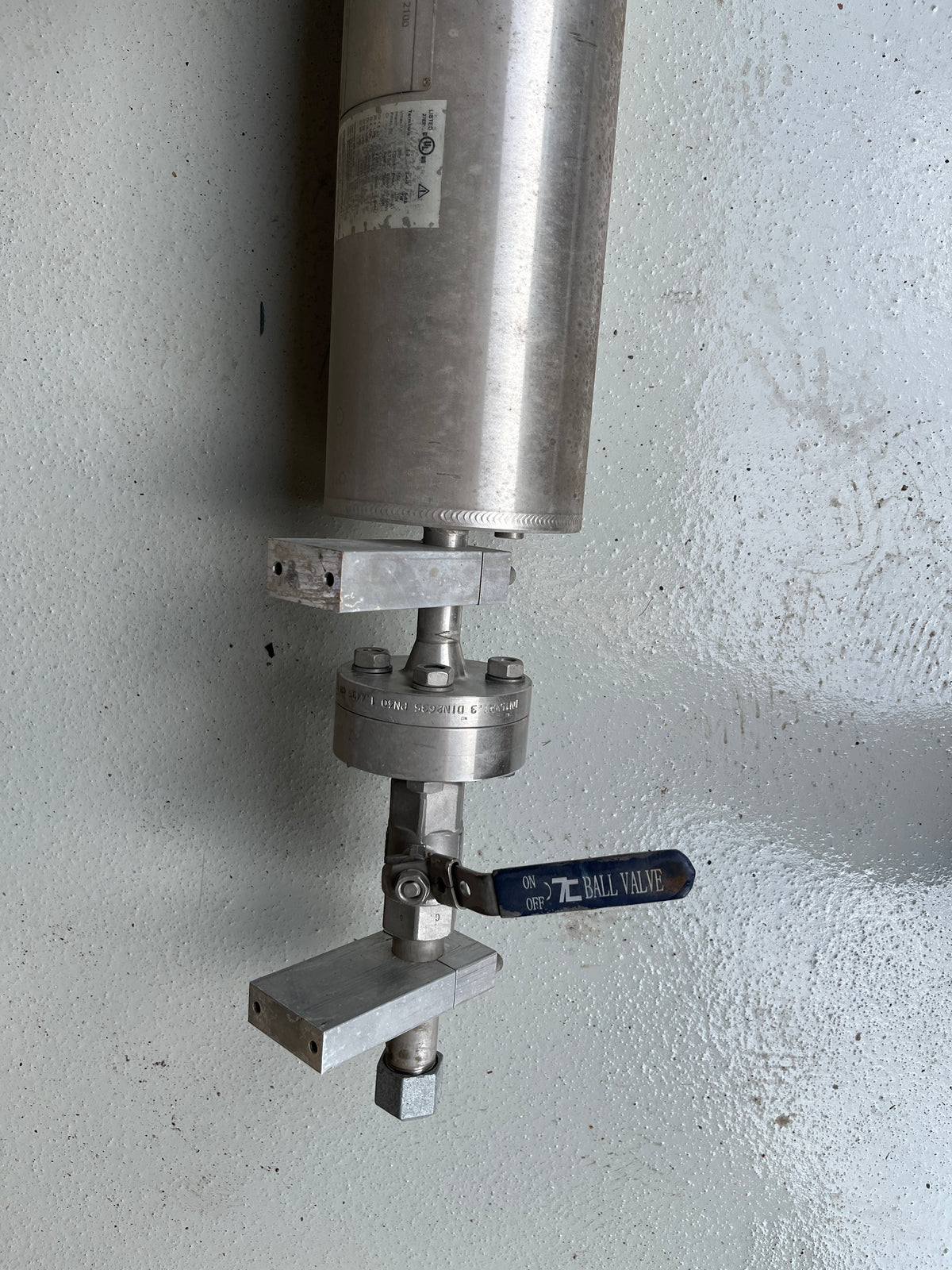 Siemens SITRANS F C MASSFLO MASS 2100 7ME4100-1EC21-1CA1 DN15 PN40 Flowmeter Used