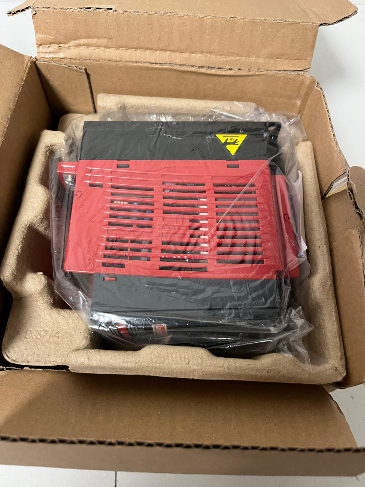 Toshiba TOSVERT VF-nC3 VFNC3S-2007PL 0.75kW 200-240V Variable Frequency Drive New