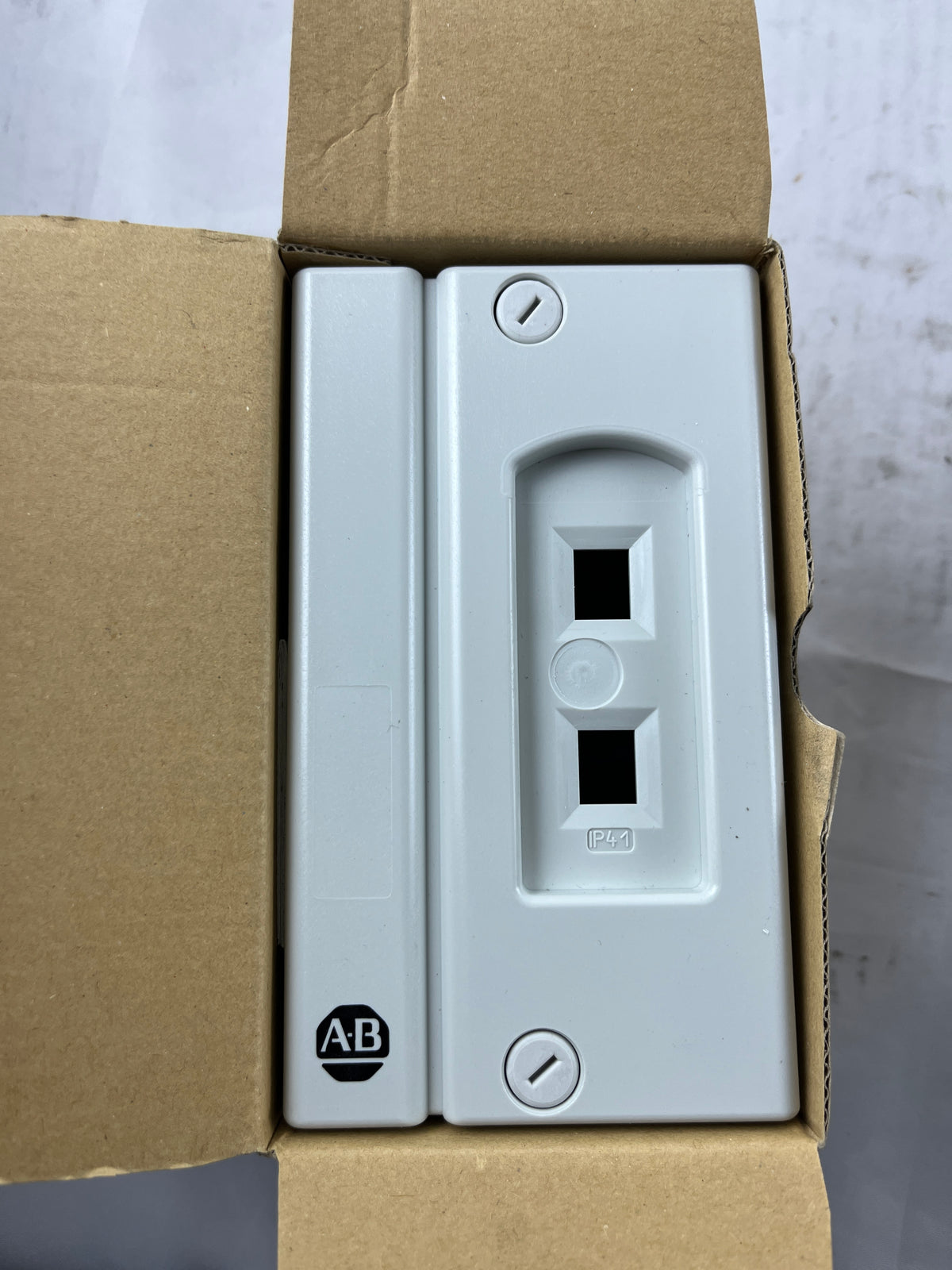 Allen-Bradley 140A-C-EA41 Enclosure IP41 Series B – New