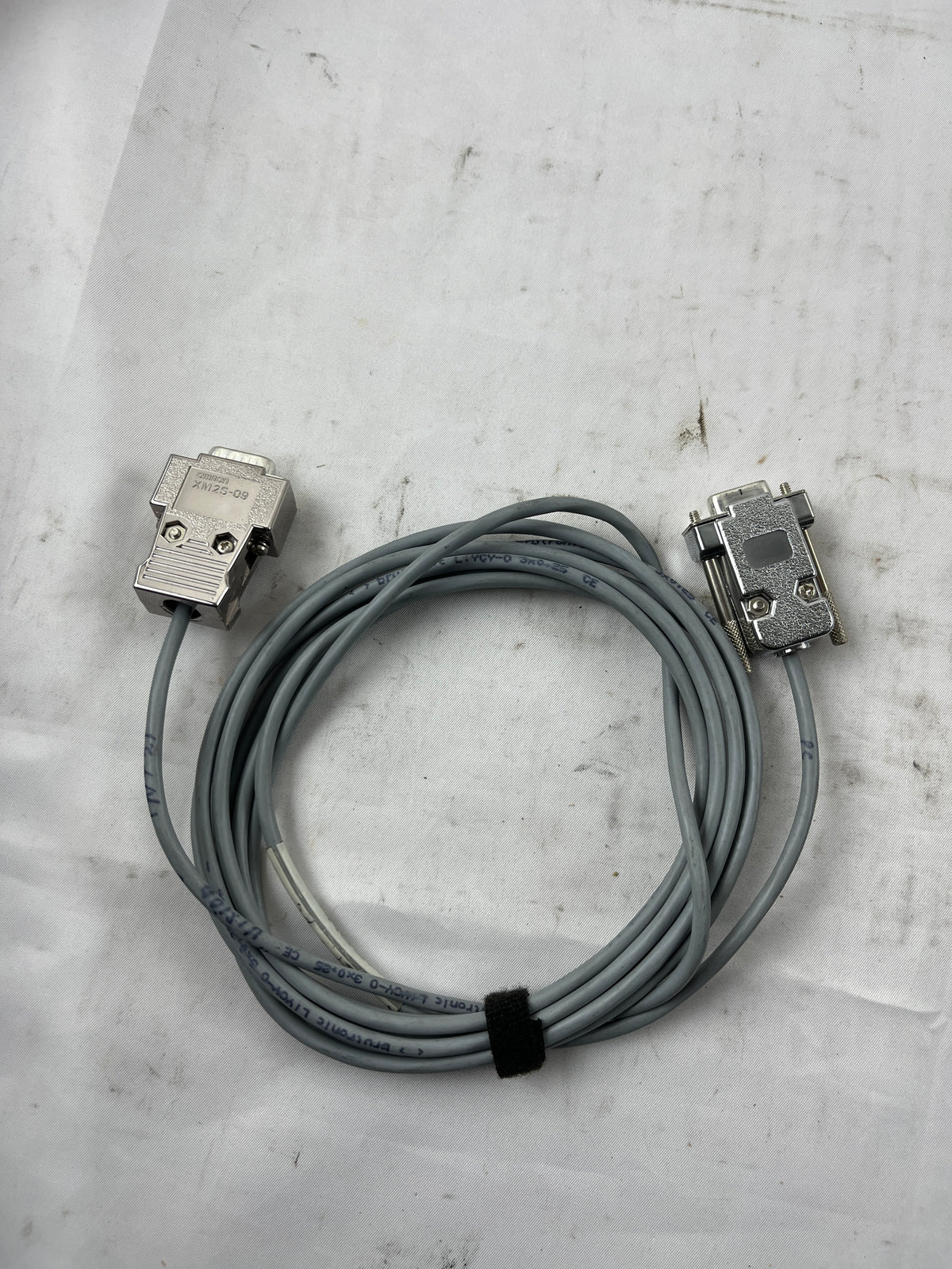 OMRON XM2S-09 9-Pin D-Sub Communication Cable – Male to Female – Industrial RS-232