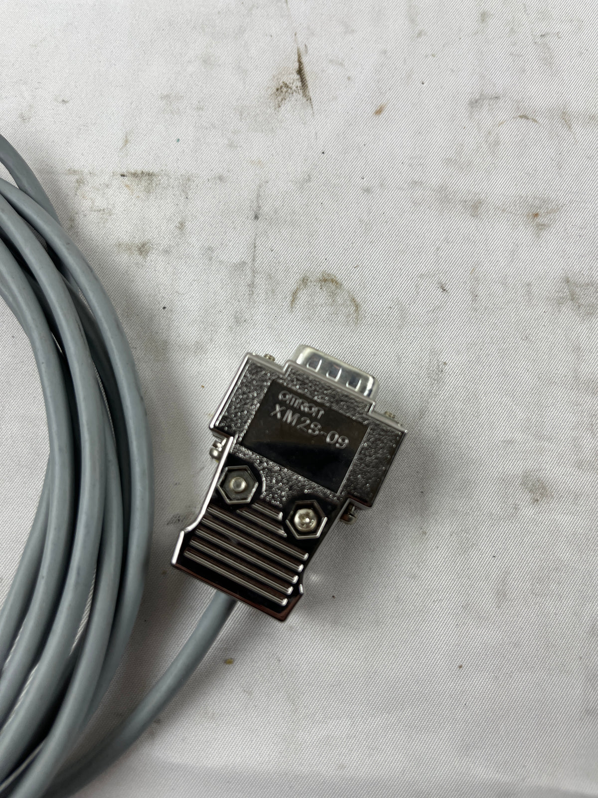 OMRON XM2S-09 9-Pin D-Sub Communication Cable – Male to Female – Industrial RS-232